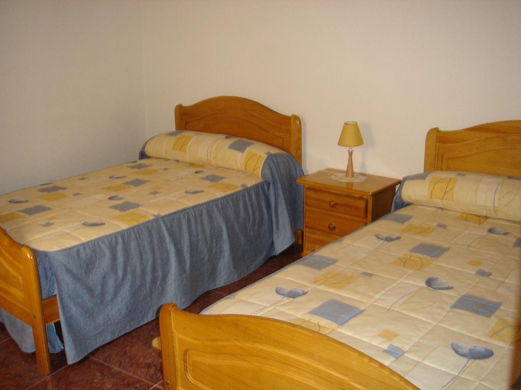 Apartamentos Serrano Ribatajada Εξωτερικό φωτογραφία