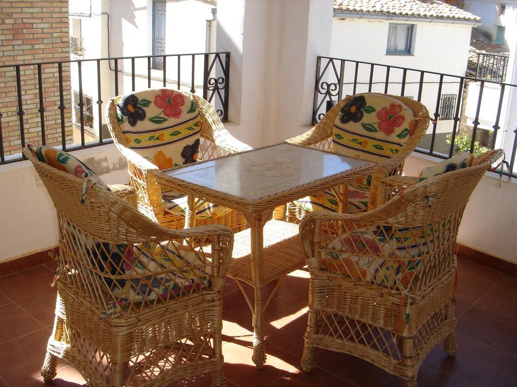 Apartamentos Serrano Ribatajada Εξωτερικό φωτογραφία