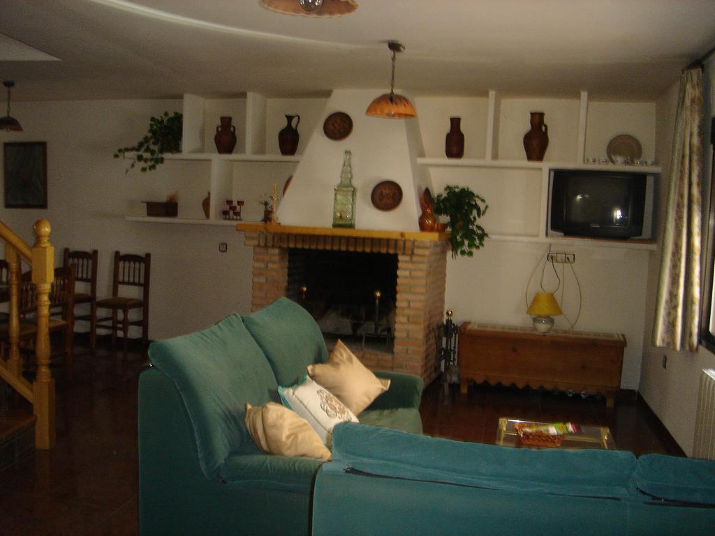 Apartamentos Serrano Ribatajada Εξωτερικό φωτογραφία