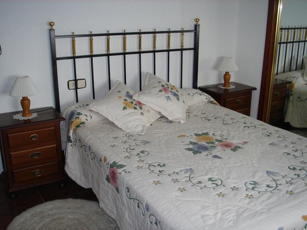 Apartamentos Serrano Ribatajada Εξωτερικό φωτογραφία