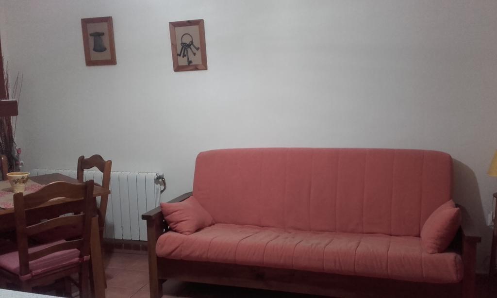 Apartamentos Serrano Ribatajada Εξωτερικό φωτογραφία