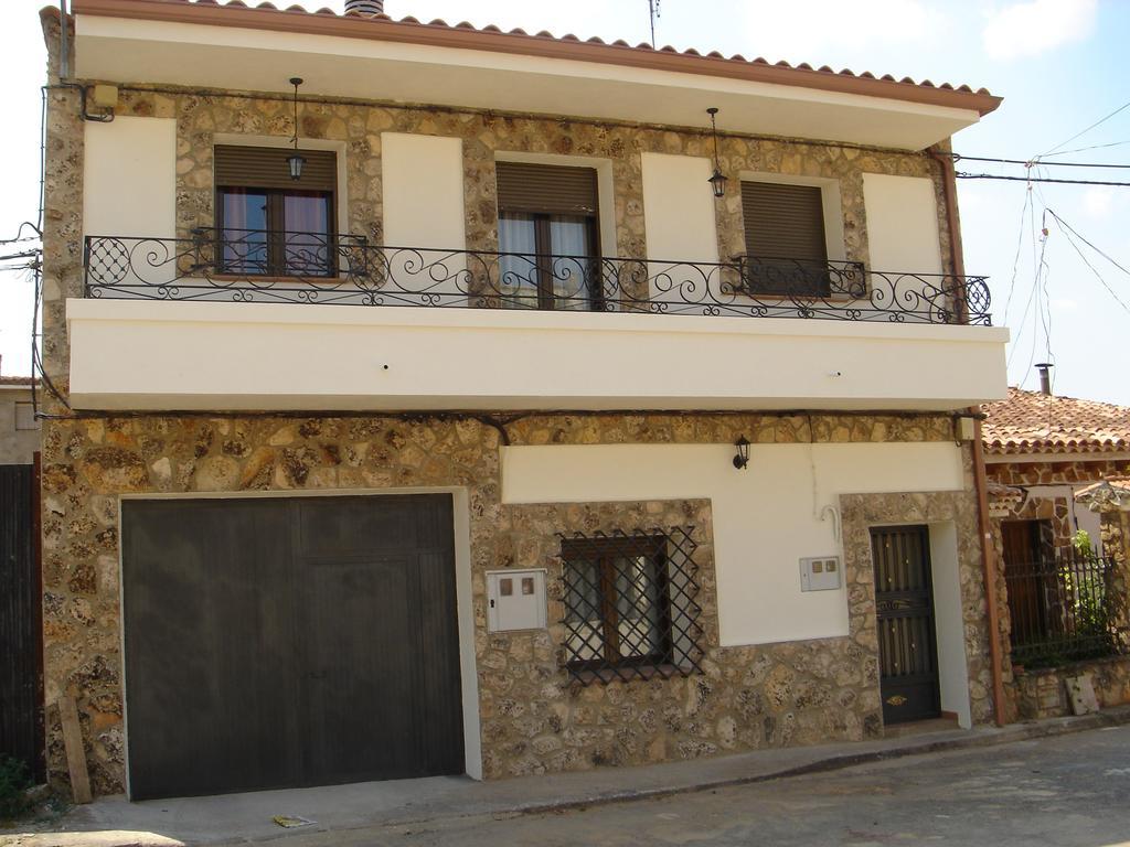 Apartamentos Serrano Ribatajada Εξωτερικό φωτογραφία